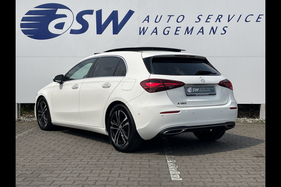Mercedes-Benz A-Klasse 180 Luxury Line | Facelift | Pano | Ambiente | Camera | CarPlay | LED | Keyless | DAB+