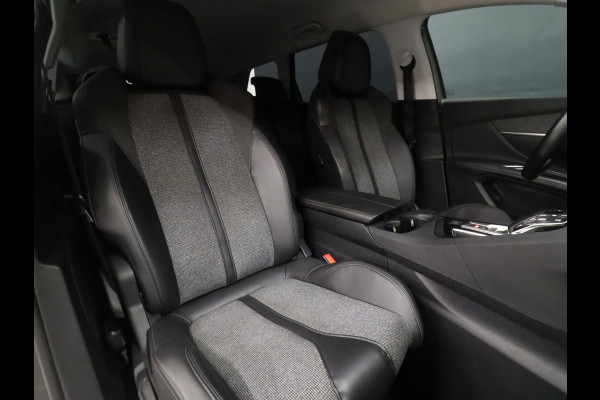 Peugeot 5008 1.2 PureTech Allure 7-Pers 7P [APPLE CARPLAY, ANDROID, CAMERA, HILL DESCENT, OFFROAD MODES, STOELVERWARMING, CRUISE, NAVI, NIEUWSTAAT]