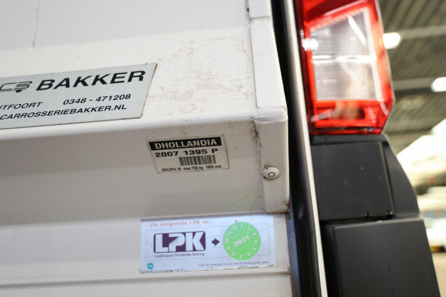Volkswagen Crafter 2.0 TDI 4MOTION L3H3 (OUDE L2H2) LAADKLEP 750KG