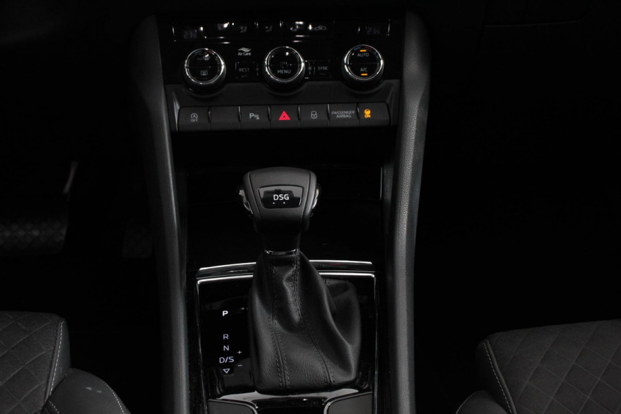 Škoda Kodiaq 1.5 TSI DSG Ambition 7 persoons | Navigatie | Climate Control | Cruise control adaptief | Digitaal dashboard | Camera | Parkeer sensoren | Lichtmetalen Velgen