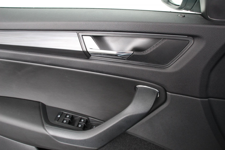 Škoda Kodiaq 1.5 TSI DSG Ambition 7 persoons | Navigatie | Climate Control | Cruise control adaptief | Digitaal dashboard | Camera | Parkeer sensoren | Lichtmetalen Velgen