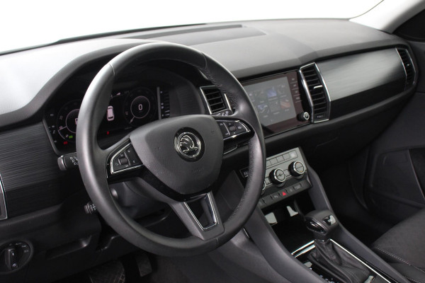 Škoda Kodiaq 1.5 TSI DSG Ambition 7 persoons | Navigatie | Climate Control | Cruise control adaptief | Digitaal dashboard | Camera | Parkeer sensoren | Lichtmetalen Velgen