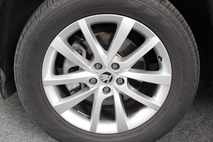 Škoda Kodiaq 1.5 TSI DSG Ambition 7 persoons | Navigatie | Climate Control | Cruise control adaptief | Digitaal dashboard | Camera | Parkeer sensoren | Lichtmetalen Velgen