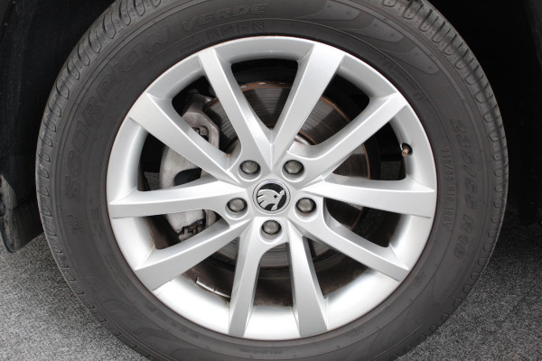 Škoda Kodiaq 1.5 TSI DSG Ambition 7 persoons | Navigatie | Climate Control | Cruise control adaptief | Digitaal dashboard | Camera | Parkeer sensoren | Lichtmetalen Velgen