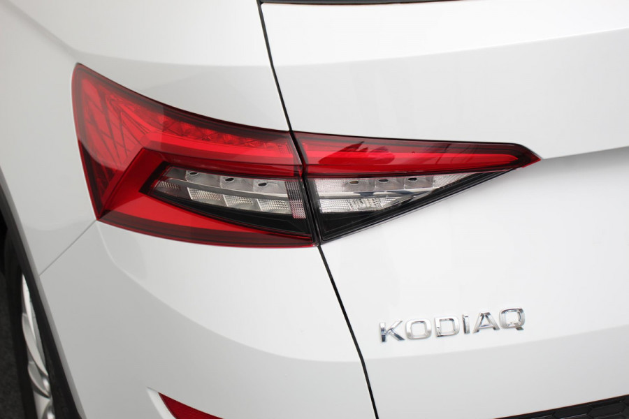 Škoda Kodiaq 1.5 TSI DSG Ambition 7 persoons | Navigatie | Climate Control | Cruise control adaptief | Digitaal dashboard | Camera | Parkeer sensoren | Lichtmetalen Velgen