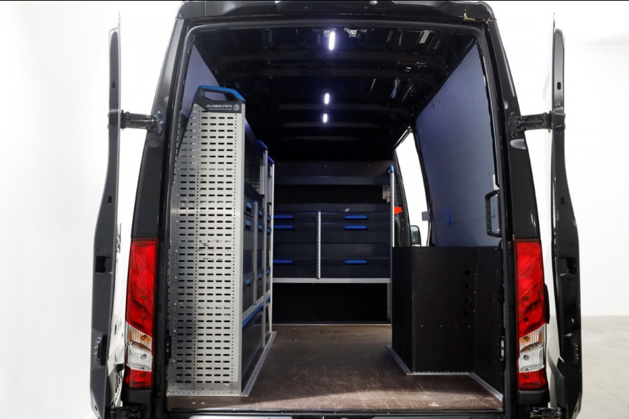 Iveco Daily 40C18 3.0 180pk L2H2 HiMatic Automaat LED/Inrichting/Trekhaak 3500kg 03-2021