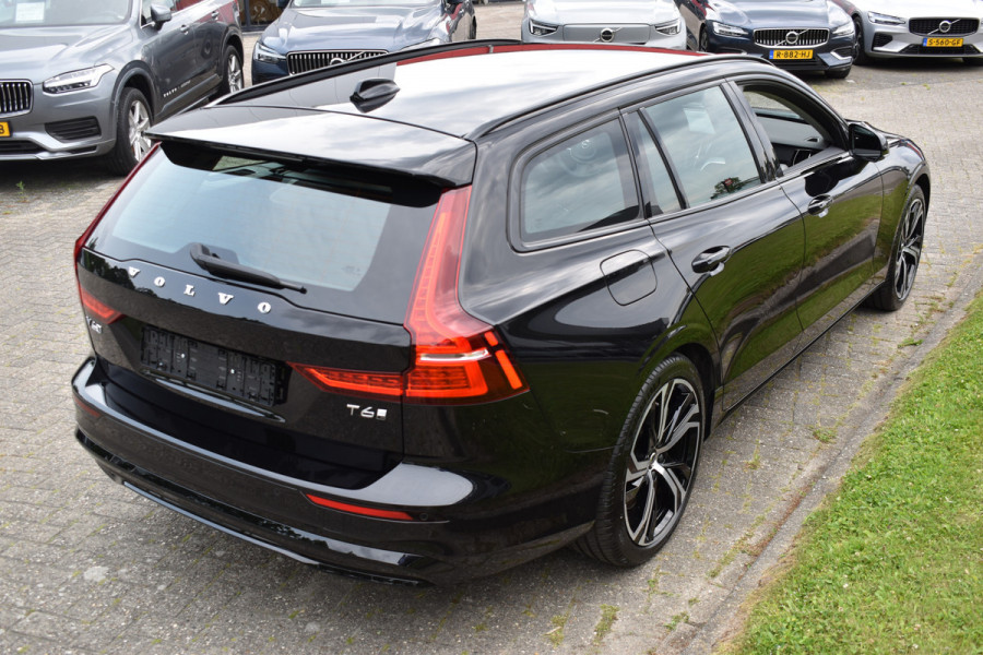 Volvo V60 T6 350 PK Plug-in hybrid AWD Plus Dark ACC | Camera | 19 Inch | Leer | Elec Stoel | Apple Car Play \ Google infotainment