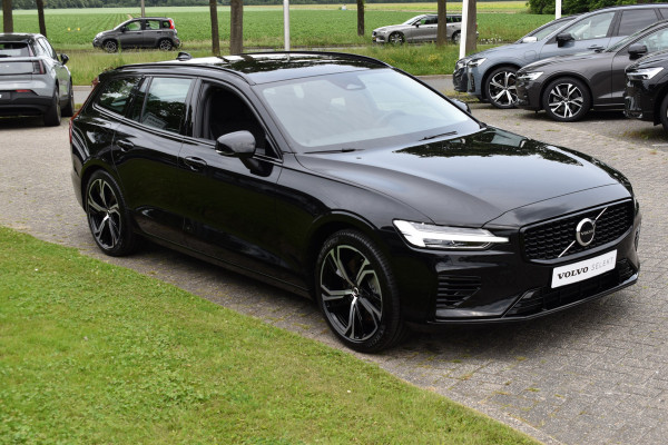 Volvo V60 T6 350 PK Plug-in hybrid AWD Plus Dark ACC | Camera | 19 Inch | Leer | Elec Stoel | Apple Car Play \ Google infotainment