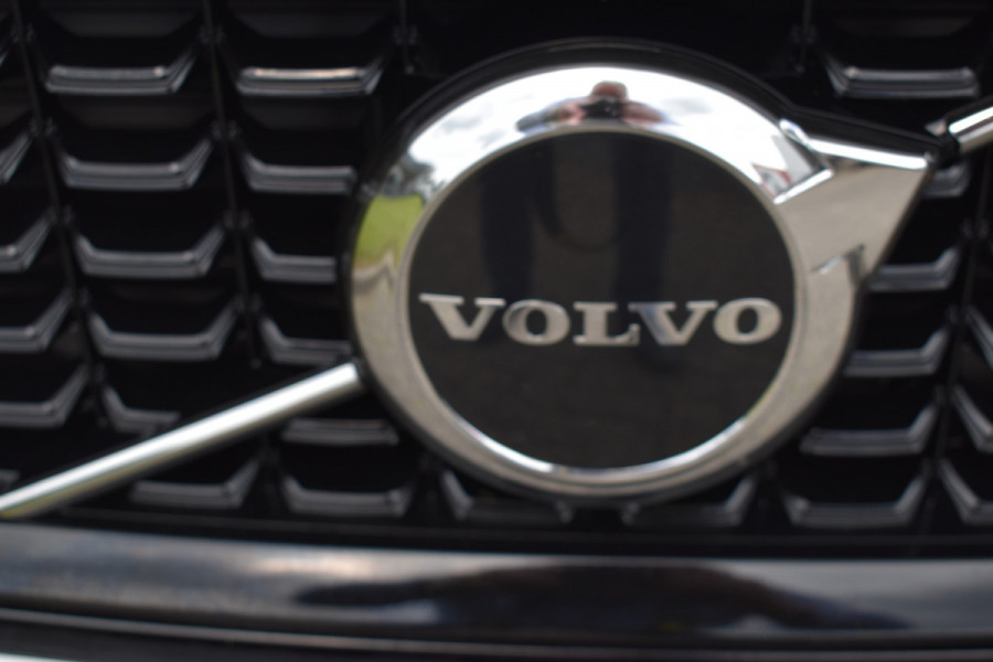 Volvo V60 T6 350 PK Plug-in hybrid AWD Plus Dark ACC | Camera | 19 Inch | Leer | Elec Stoel | Apple Car Play \ Google infotainment