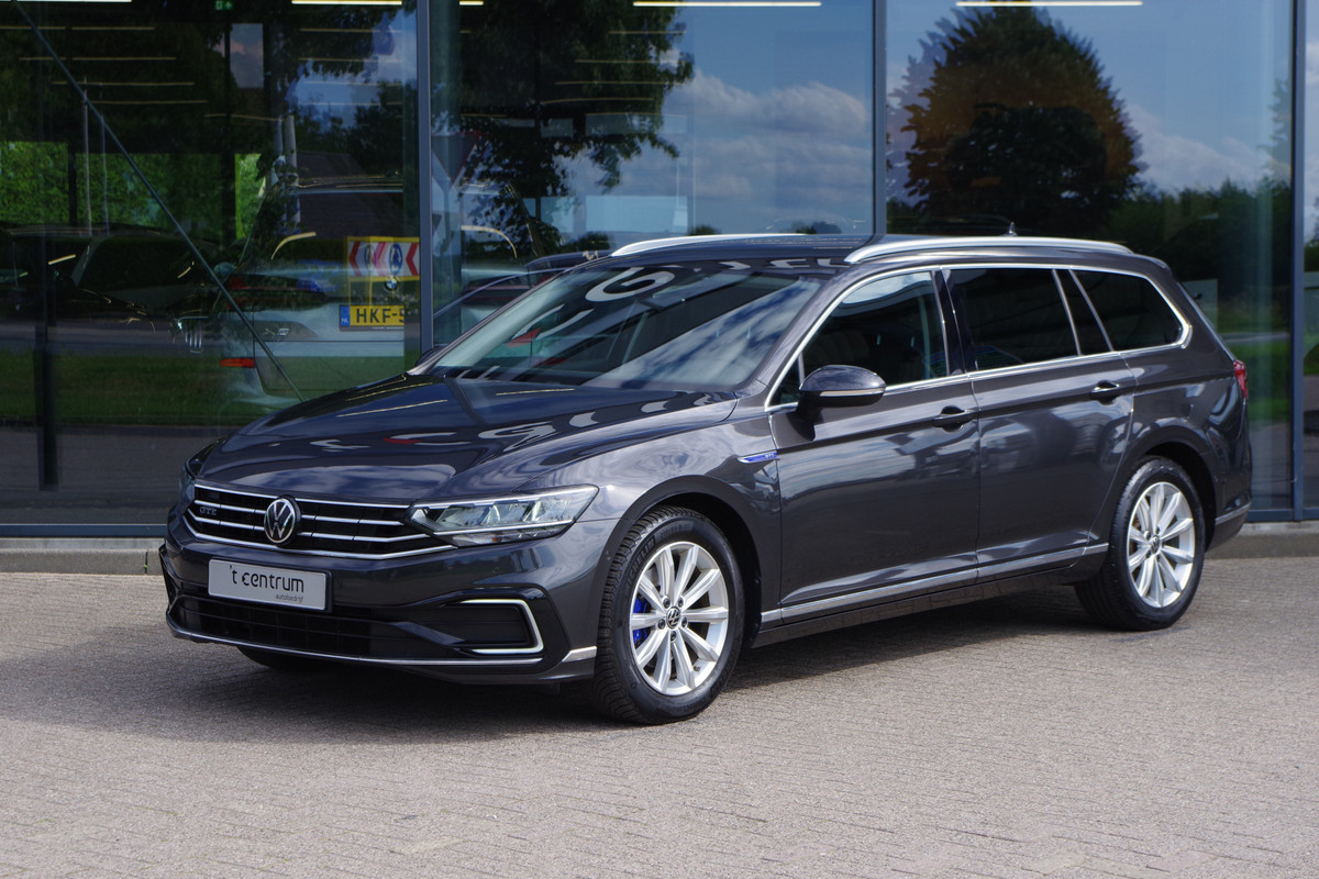 Volkswagen Passat Variant 1.4 TSI PHEV GTE BNS, Camera, Leder-Alcantara, Winterpakket Volkswagen Passat Variant 1.4 TSI PHEV GTE BNS, Camera, Leder-Alcantara, Winterpakket