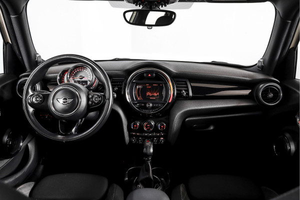 MINI Mini 1.5 Cooper Pepper Serious Business - Automaat | Cruise | Harman/kardon | Stoelverw. | PDC | NAV | ECC | LM 17" |