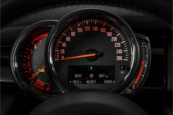 MINI Mini 1.5 Cooper Pepper Serious Business - Automaat | Cruise | Harman/kardon | Stoelverw. | PDC | NAV | ECC | LM 17" |
