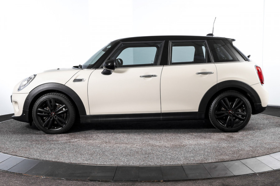 MINI Mini 1.5 Cooper Pepper Serious Business - Automaat | Cruise | Harman/kardon | Stoelverw. | PDC | NAV | ECC | LM 17" |