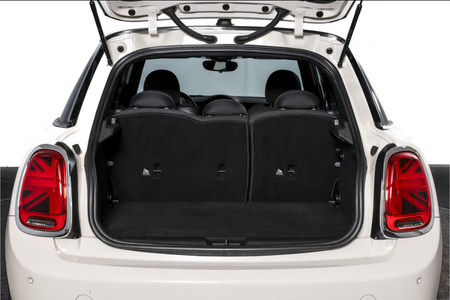 MINI Mini 1.5 Cooper Pepper Serious Business - Automaat | Cruise | Harman/kardon | Stoelverw. | PDC | NAV | ECC | LM 17" |