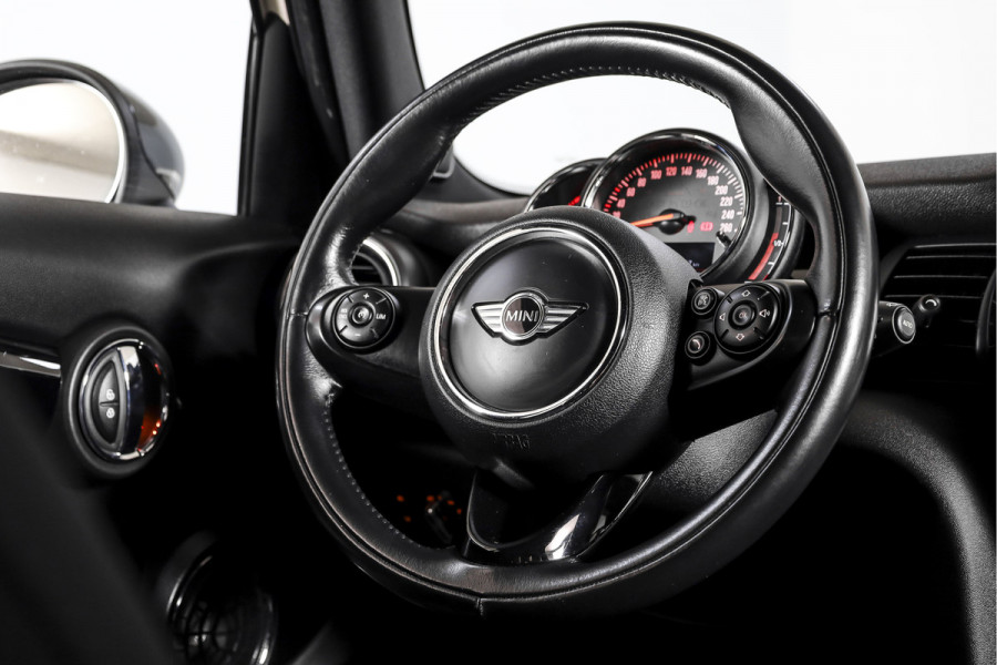 MINI Mini 1.5 Cooper Pepper Serious Business - Automaat | Cruise | Harman/kardon | Stoelverw. | PDC | NAV | ECC | LM 17" |