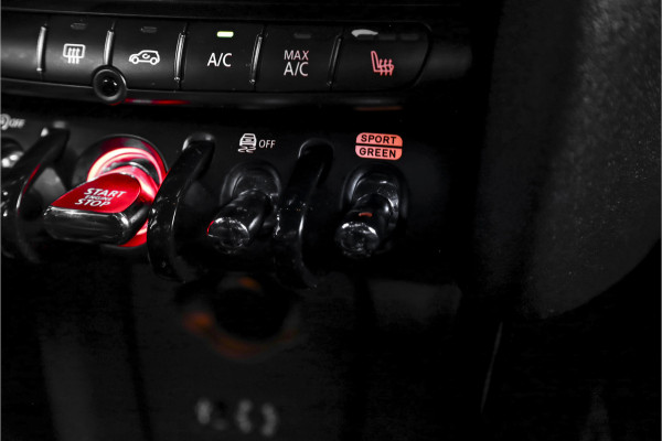 MINI Mini 1.5 Cooper Pepper Serious Business - Automaat | Cruise | Harman/kardon | Stoelverw. | PDC | NAV | ECC | LM 17" |