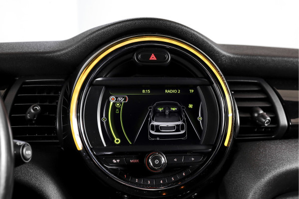 MINI Mini 1.5 Cooper Pepper Serious Business - Automaat | Cruise | Harman/kardon | Stoelverw. | PDC | NAV | ECC | LM 17" |