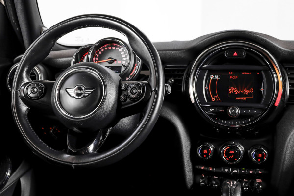 MINI Mini 1.5 Cooper Pepper Serious Business - Automaat | Cruise | Harman/kardon | Stoelverw. | PDC | NAV | ECC | LM 17" |
