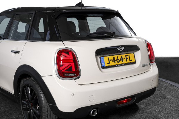 MINI Mini 1.5 Cooper Pepper Serious Business - Automaat | Cruise | Harman/kardon | Stoelverw. | PDC | NAV | ECC | LM 17" |