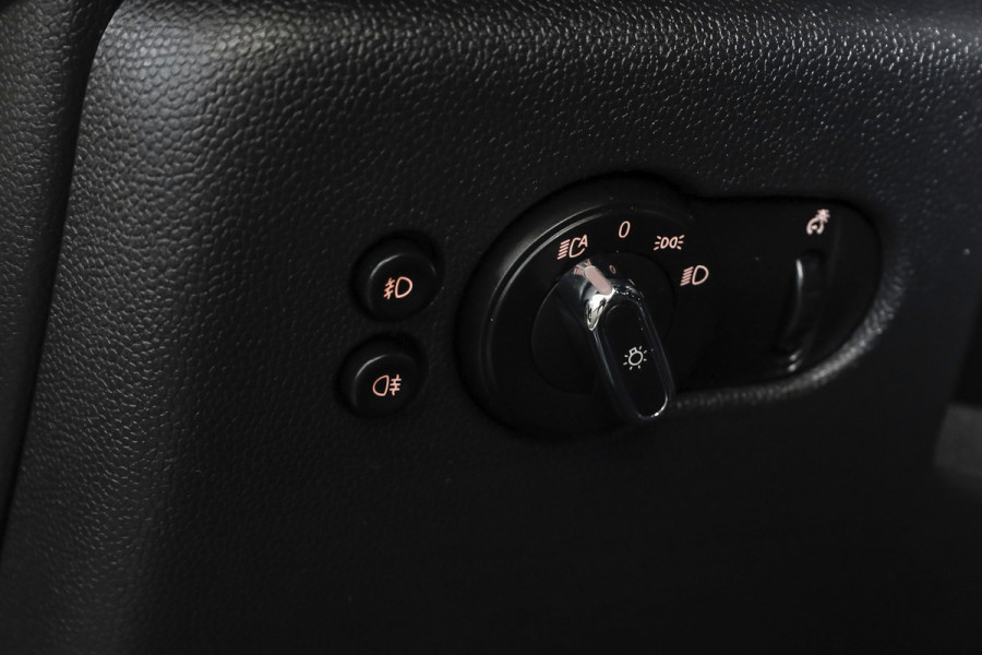 MINI Mini 1.5 Cooper Pepper Serious Business - Automaat | Cruise | Harman/kardon | Stoelverw. | PDC | NAV | ECC | LM 17" |