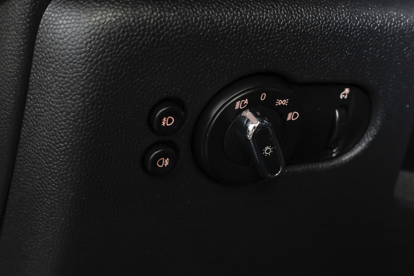 MINI Mini 1.5 Cooper Pepper Serious Business - Automaat | Cruise | Harman/kardon | Stoelverw. | PDC | NAV | ECC | LM 17" |