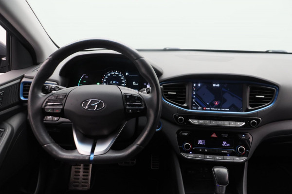 Hyundai IONIQ 1.6 GDi Comfort * Trekhaak * Camera Leder Keyless Stoelverwarming