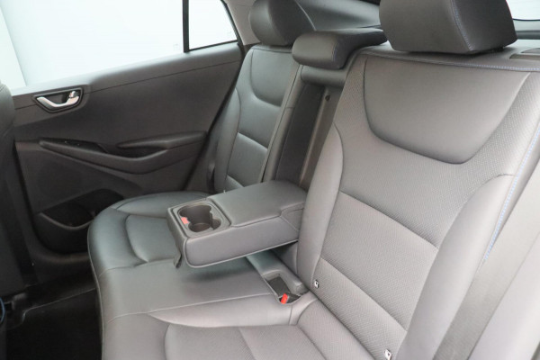 Hyundai IONIQ 1.6 GDi Comfort * Trekhaak * Camera Leder Keyless Stoelverwarming