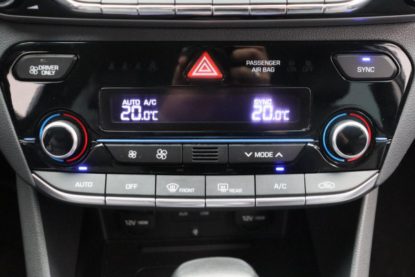 Hyundai IONIQ 1.6 GDi Comfort * Trekhaak * Camera Leder Keyless Stoelverwarming
