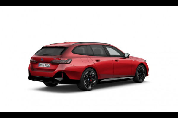 BMW i5 Touring M60 xDrive - Onderstel Prof - Pano - Carbon In+Exterieur - Bowers & Wilkins