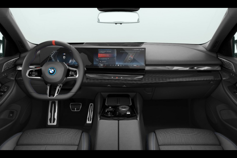 BMW i5 Touring M60 xDrive - Onderstel Prof - Pano - Carbon In+Exterieur - Bowers & Wilkins
