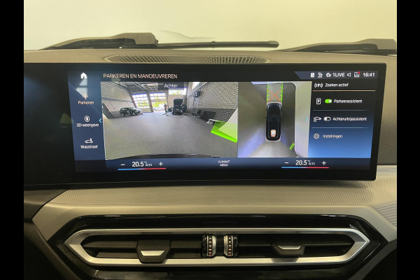 BMW 3 Serie Touring 320e Climate control Adaptive cruise control Parkeersensoren Navigatie LED Apple Carplay/ Android Auto