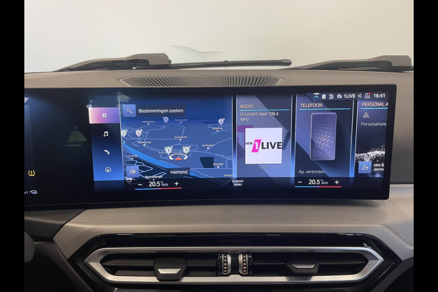 BMW 3 Serie Touring 320e Climate control Adaptive cruise control Parkeersensoren Navigatie LED Apple Carplay/ Android Auto