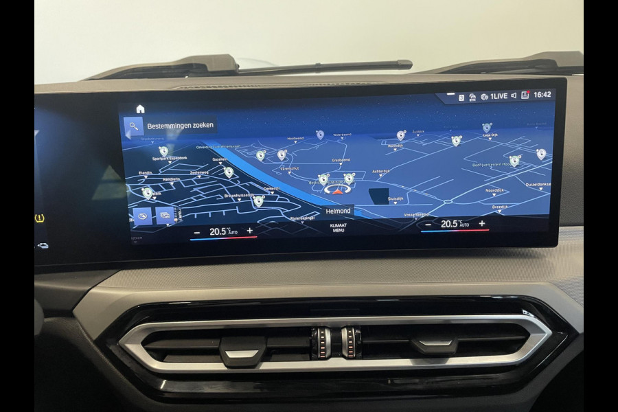 BMW 3 Serie Touring 320e Climate control Adaptive cruise control Parkeersensoren Navigatie LED Apple Carplay/ Android Auto