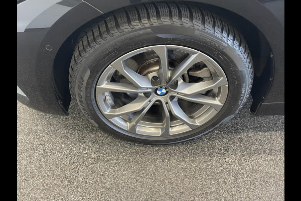 BMW 3 Serie Touring 320e Climate control Adaptive cruise control Parkeersensoren Navigatie LED Apple Carplay/ Android Auto