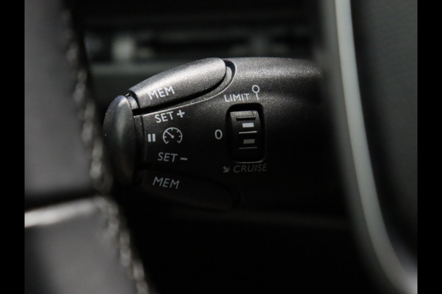 Peugeot 3008 1.2 PureTech Allure [APPLE CARPLAY, ANDROID, PDC V+A, CRUISE CONTROL, LANE ASSIST, NAVI, FLIPPERS, NIEUWSTAAT]