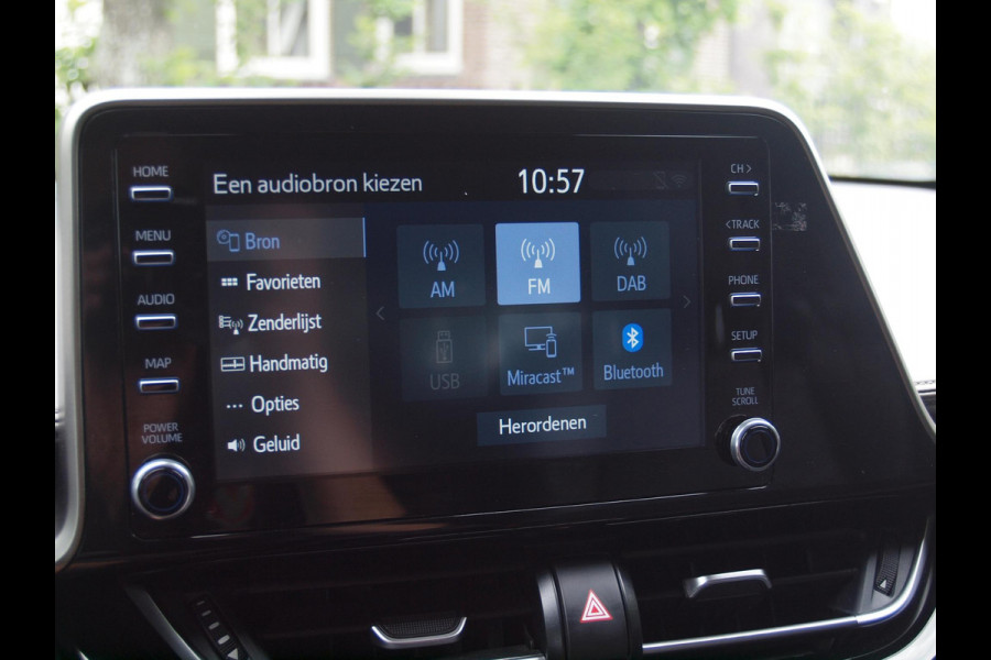 Toyota C-HR 2.0 Hybrid Executive | 180 PK | Facelift | Camera | Apple Carplay | Cruise Control | DAB |