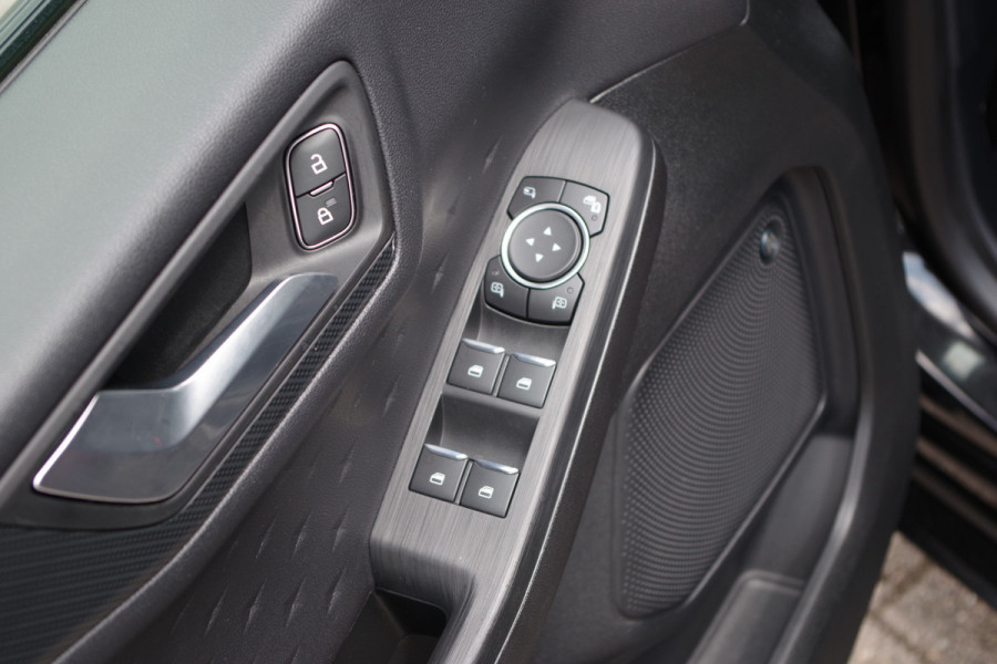 Ford Kuga 2.5 PHEV ST-Line X 225 PK, Panoramadak, B&O Sound, Winterpakket, Head-Up, 360 Camera,