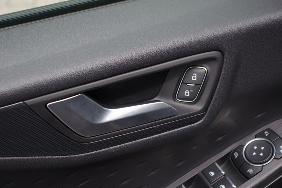 Ford Kuga 2.5 PHEV ST-Line X 225 PK, Panoramadak, B&O Sound, Winterpakket, Head-Up, 360 Camera,