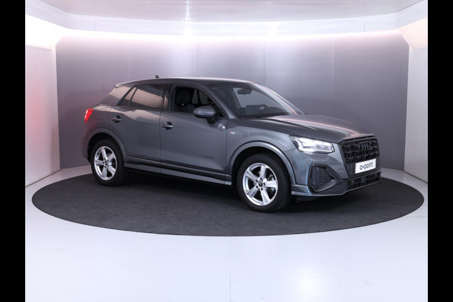 Audi Q2 35 TFSI S Edition 150 pk S-tronic | Verlengde garantie | Navigatie met Touchscreen | Parkeersensoren achter | Adaptieve cruise control | Matrix LED koplampen | S-line |