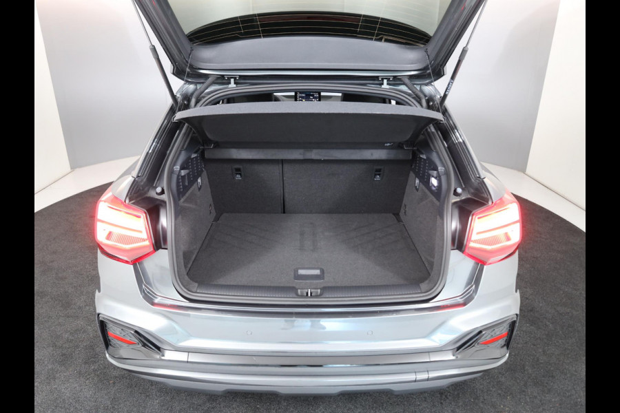 Audi Q2 35 TFSI S Edition 150 pk S-tronic | Verlengde garantie | Navigatie met Touchscreen | Parkeersensoren achter | Adaptieve cruise control | Matrix LED koplampen | S-line |