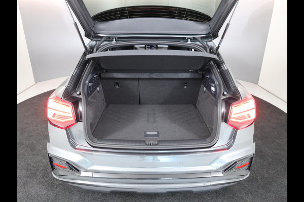 Audi Q2 35 TFSI S Edition 150 pk S-tronic | Verlengde garantie | Navigatie met Touchscreen | Parkeersensoren achter | Adaptieve cruise control | Matrix LED koplampen | S-line |