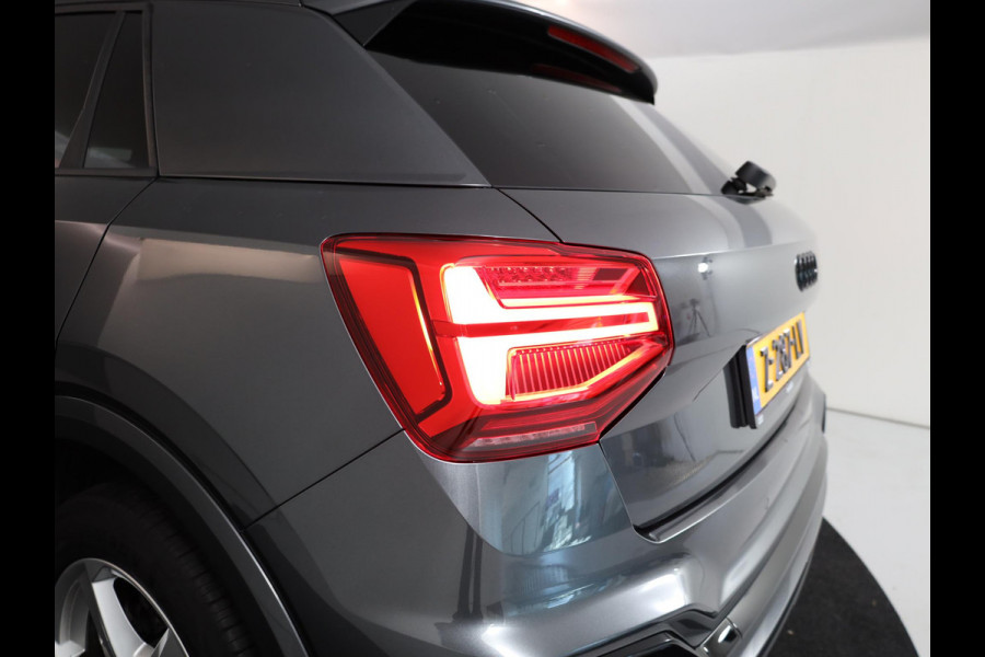 Audi Q2 35 TFSI S Edition 150 pk S-tronic | Verlengde garantie | Navigatie met Touchscreen | Parkeersensoren achter | Adaptieve cruise control | Matrix LED koplampen | S-line |