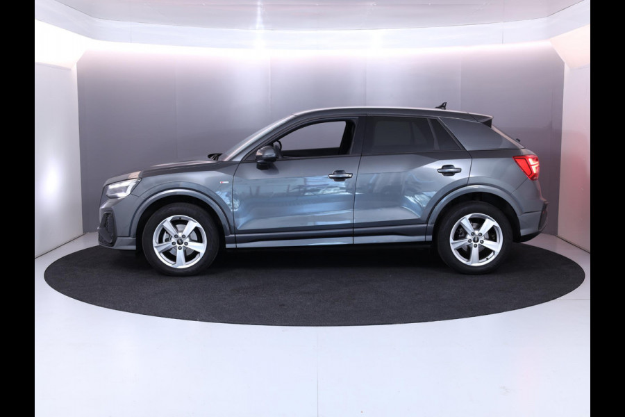 Audi Q2 35 TFSI S Edition 150 pk S-tronic | Verlengde garantie | Navigatie met Touchscreen | Parkeersensoren achter | Adaptieve cruise control | Matrix LED koplampen | S-line |