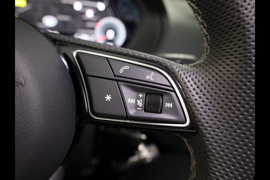 Audi Q2 35 TFSI S Edition 150 pk S-tronic | Verlengde garantie | Navigatie met Touchscreen | Parkeersensoren achter | Adaptieve cruise control | Matrix LED koplampen | S-line |