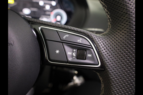 Audi Q2 35 TFSI S Edition 150 pk S-tronic | Verlengde garantie | Navigatie met Touchscreen | Parkeersensoren achter | Adaptieve cruise control | Matrix LED koplampen | S-line |