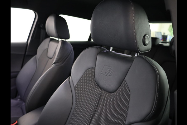 Audi Q2 35 TFSI S Edition 150 pk S-tronic | Verlengde garantie | Navigatie met Touchscreen | Parkeersensoren achter | Adaptieve cruise control | Matrix LED koplampen | S-line |