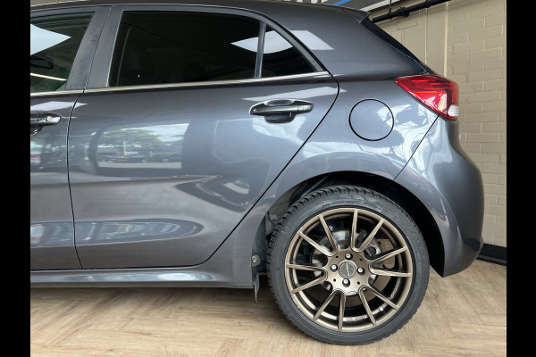 Kia Rio 1.0 TGDI 120pk | Platinum Edition | Navi | Camera | Leder | Pano | 17"| Stoel & Stuur Verwarming | Volledig onderhouden!