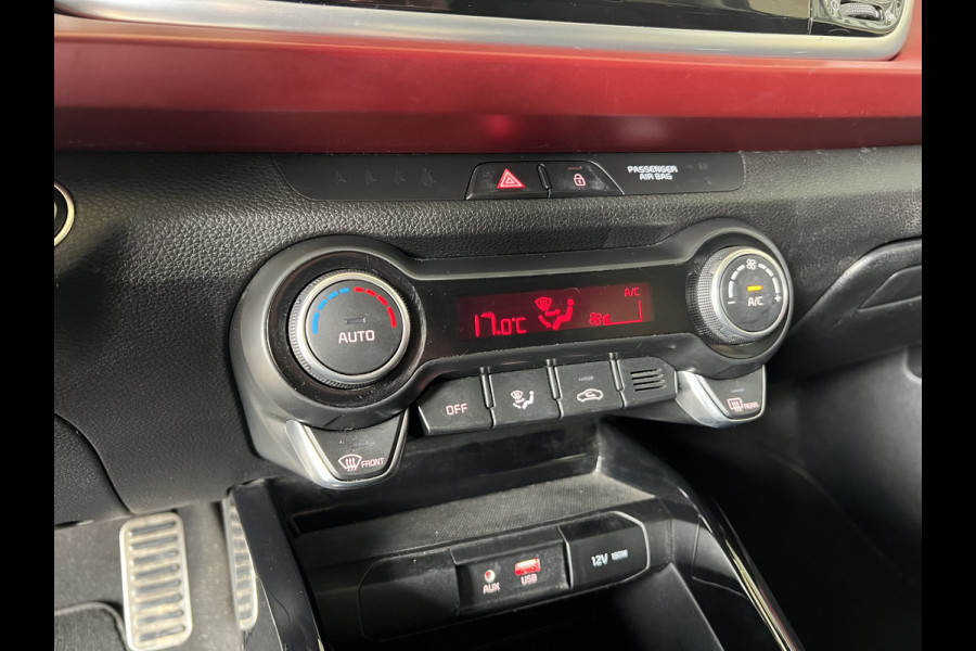 Kia Rio 1.0 TGDI 120pk | Platinum Edition | Navi | Camera | Leder | Pano | 17"| Stoel & Stuur Verwarming | Volledig onderhouden!