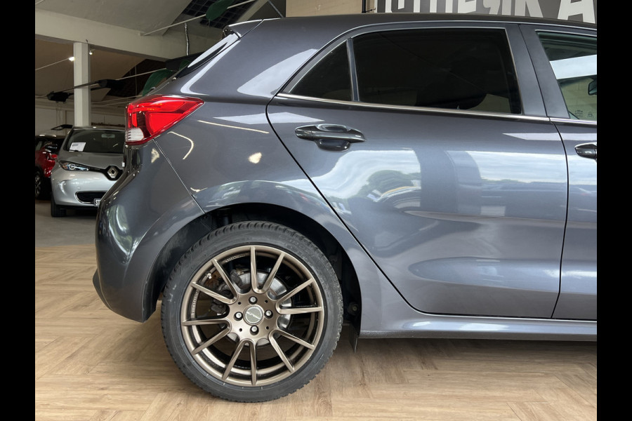 Kia Rio 1.0 TGDI 120pk | Platinum Edition | Navi | Camera | Leder | Pano | 17"| Stoel & Stuur Verwarming | Volledig onderhouden!