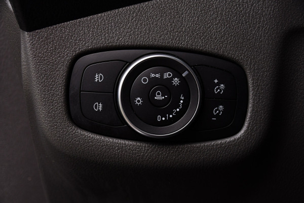 Ford Transit Connect 1.5 EcoBlue L2 PB Edition Camera, Cruise, Carplay, 120PK, Stoelverwarming, Automaat, Trekhaak, Sensoren, Uniek!